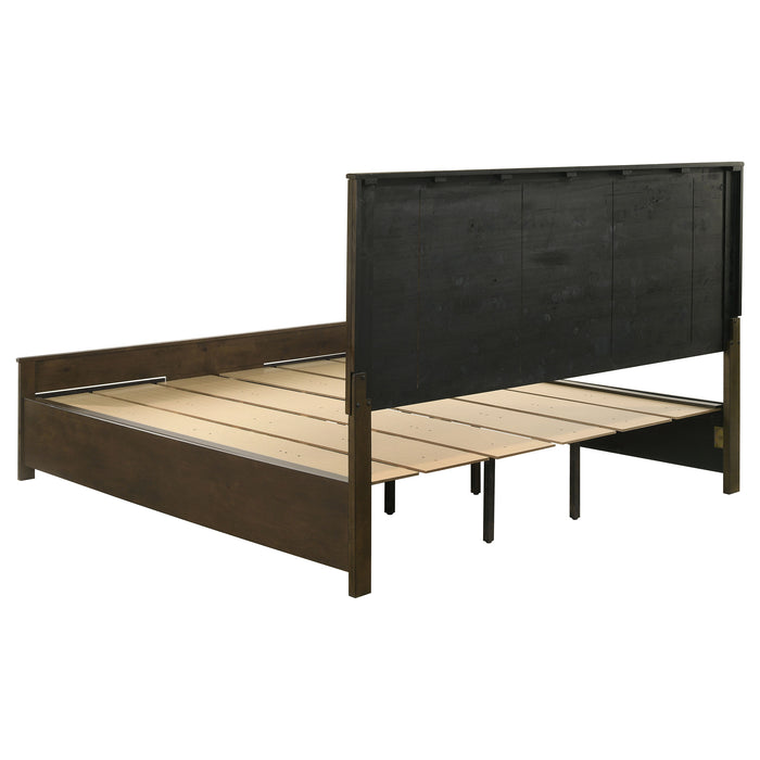 Woodmont 4 & 5 Piece E.King, Queen, & Cal;.King Bedroom Sets - National Warehouse Furniture (Buffalo, NY)