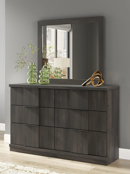 Shaehartin Dresser