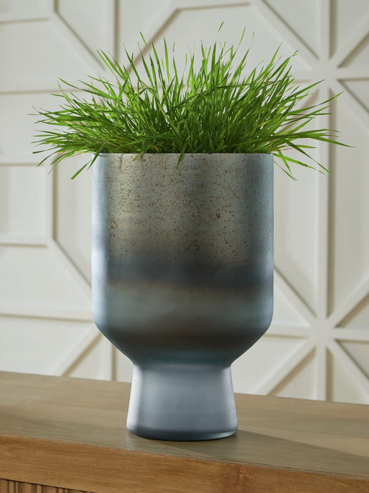 Pennmore Vase - National Warehouse Furniture (Buffalo, NY)
