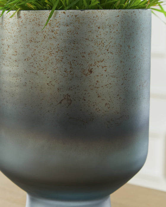 Pennmore Vase - National Warehouse Furniture (Buffalo, NY)