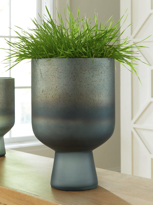 Pennmore Vase - National Warehouse Furniture (Buffalo, NY)