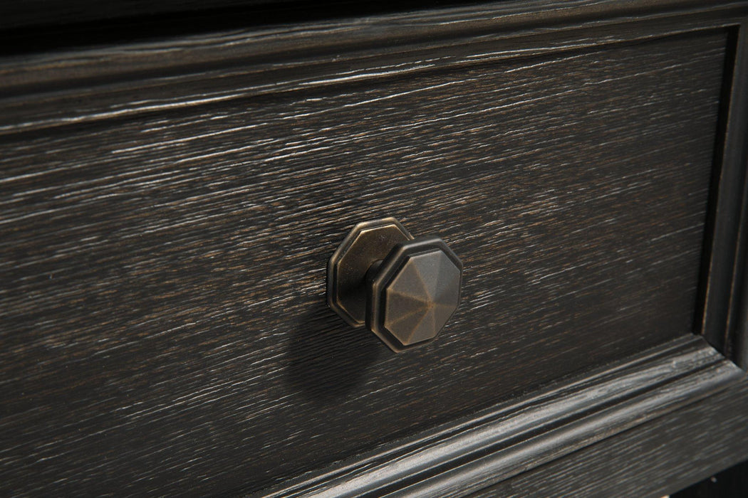 Tyler Creek Occasional Table Set - National Warehouse Furniture (Buffalo, NY)