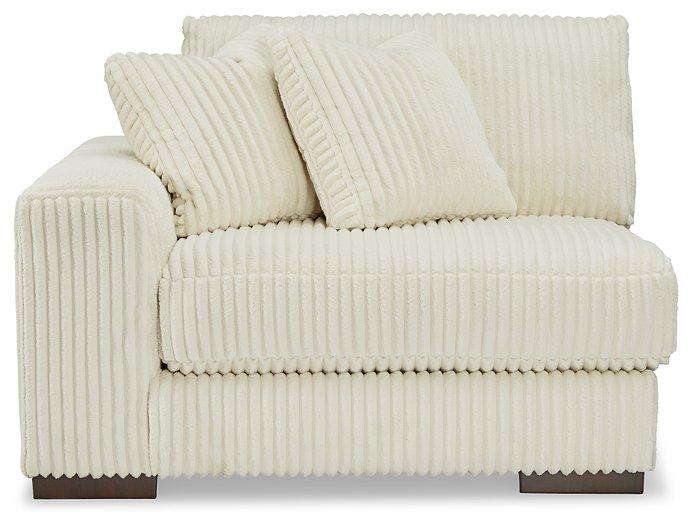 Lindyn Sectional Sofa - National Warehouse Furniture (Buffalo, NY)
