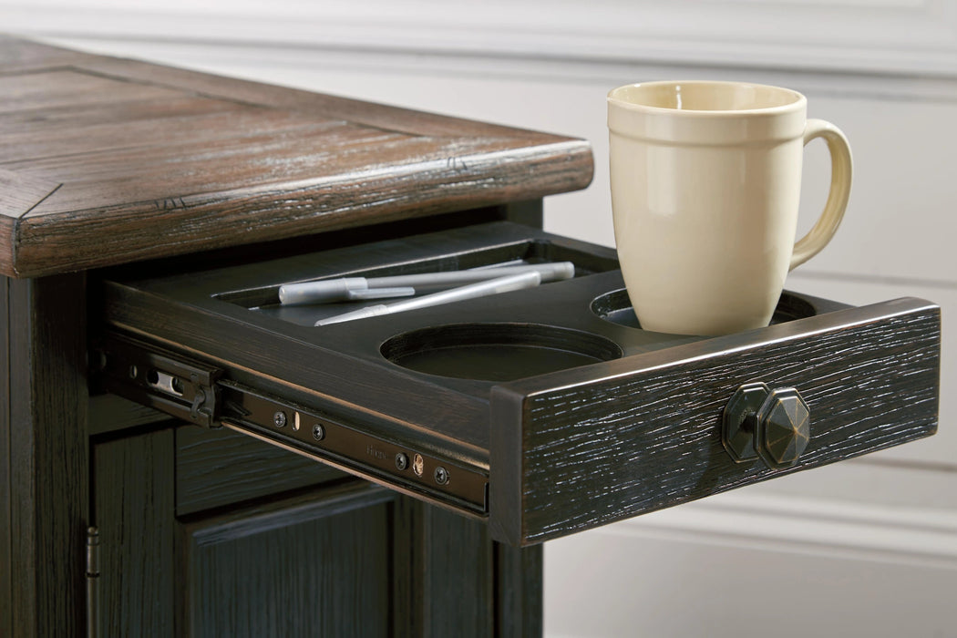 Tyler Creek Occasional Table Set